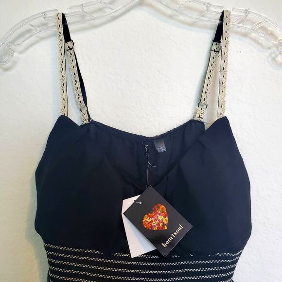 Heart Soul Baby Doll Top Black with Cream Lace Embroidered Size Small NWT - Picture 4 of 7